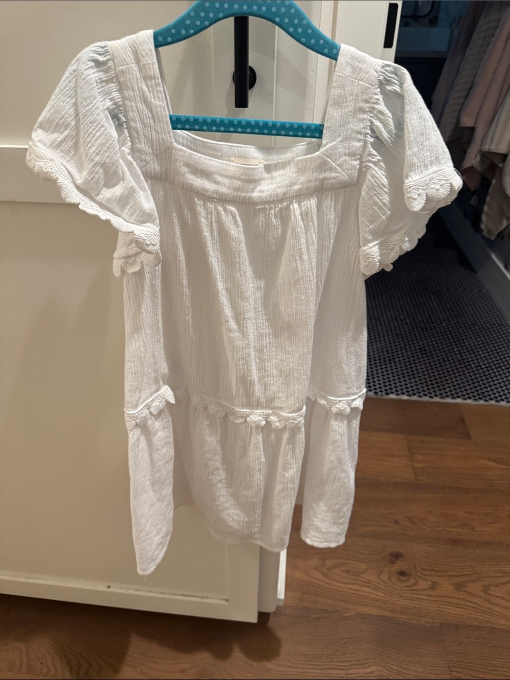 Crew cuts White Square-Neck Peasant dress
